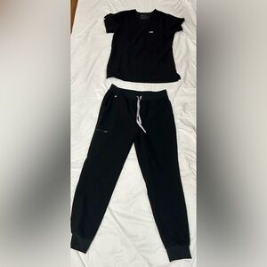 FIGS Black Scrub Set- Joggers with Gray Drawstring